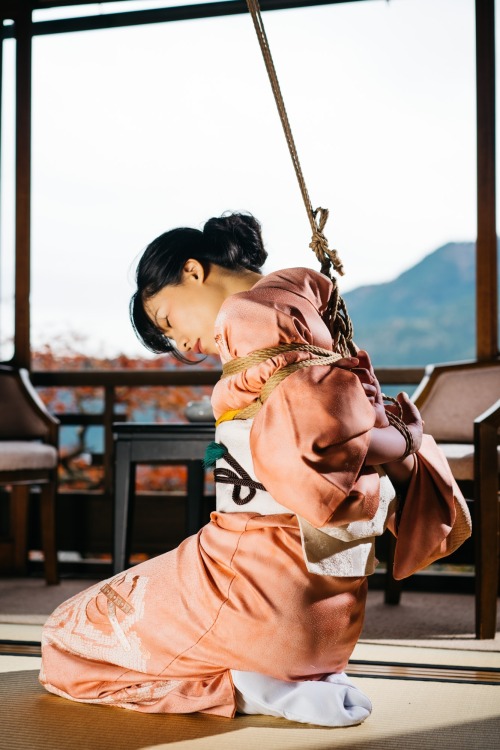 justscreenshots:Shibari HarunaModel Kasumi HouraiPhoto Yasui