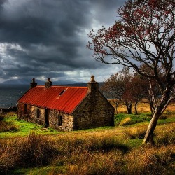 tartanandtweed:  Tartan & Tweed (via Suisinish, Isle of Skye,