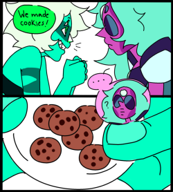 amberfigueroa:  Steven actually helped Malachite with those cookies.