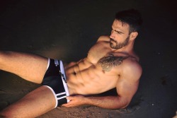 rapideyesmovement:  Jess Vill