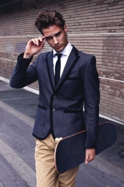 the-suit-men:   Follow The-Suit-Men  for more menswear inspiration.