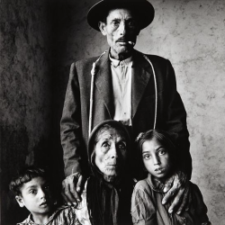 kvetchlandia:Irving Penn     Roma Family, Extremadura, Spain 