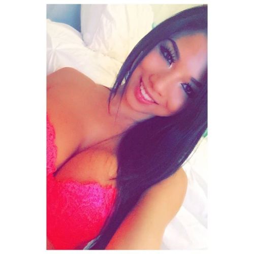 LexiVixihttps://instagram.com/xoxtrinixox/https://twitter.com/lexivixi