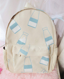 7eijp:  milk bottle bag ~ discount code: lucky for 5% off!