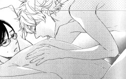 Edi's reading yaoi