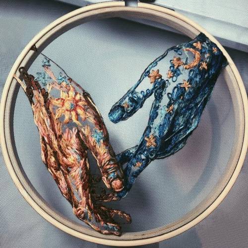 eqqautor: sixpenceee:   Hand study ‘Selenelion’ Embroidery