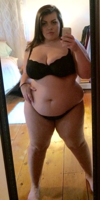 chubby4myhubbyy:  getting dressed today and I couldn’t resist