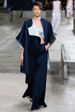 maidsofbondstreet:  Yumi Lambert at Kenzo, Spring 2015 