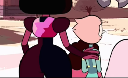 ofrealstrength:  one of garnet’s thighs is bigger than pearl’s