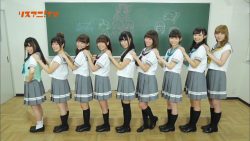 saitou-shuka:  Aqours lined up from shortest to tallest! (:D)|￣|＿