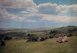  Locals enjoy the view of the Surrey Hills in England, 1928.Photograph