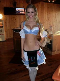 hotgirlsx37dotcom:  Watch the Hottest Girls at WWW.HOTGIRLSX37.COM