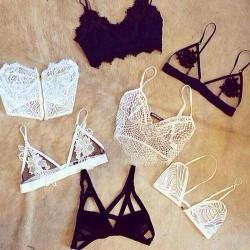 luxury-andfashion:  Alluring Lace Lingerie