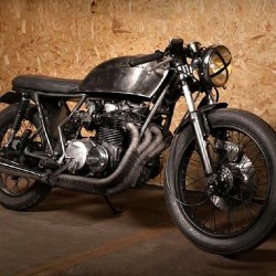 fahrstahl:  klassikkustoms: #caferacer #honda #cb550 