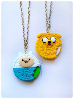 albotas:  ADVENTURE TIME OREO NECKLACESThese super adorable and