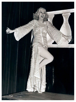 Vintage press photo dated from July of ‘37, features showgirl