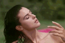 roseydoux:Monica Bellucci in Vita Coi Figli (1990)