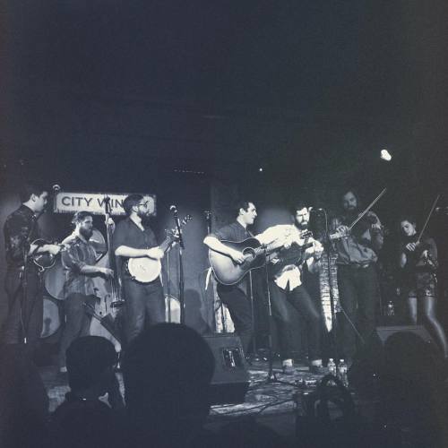 <p>The joint band end of show cluster was even pretty damn good. I took notes tonight. Some fine showmanship all around. #bluegrass #fiddle #banjo #oldtime #acousticrootsmusic  (at City Winery NYC)</p>