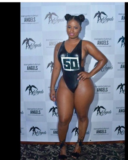 turntup69:  Crazy thick !!!! 