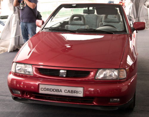 carsthatnevermadeit:  Seat Cordoba Cabrio, 1996. A convertible version of Seatâ€™s VW-Polo based Cordoba which was shown as a prototype but never made it into production