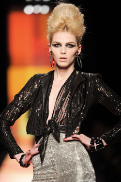 katalepsja:  Andrej Pejic for Gaultier 