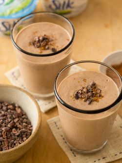 foodffs:  Chocolate Peanut Butter and Cinnamon SmoothieReally