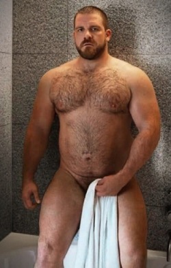 fatboysarehot:  Like man in towel.