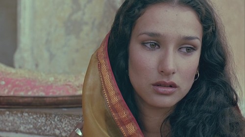 1-ofthecoolkids:  heartbreakdubb:  I love it! ðŸ˜»  Is this a fucking movie??? Is this real??? Can I see it??? Is there a link??  COME OOOONNNN THE FEEEEELS   INDIRA VARMA aka â€œEllaria Sandâ€ in â€œGame of Thronesâ€ is so seductive !Â  <3Indira