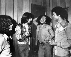 lostin70s:  George Harrison and Bob Marley backstage at The Roxy,