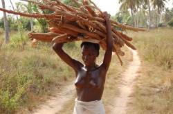 See more beautiful African girls on Native Nudity.