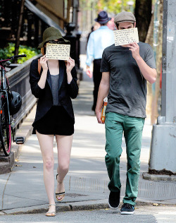  Andrew Garfield And Emma Stone Send Another Message To The Paparazzi