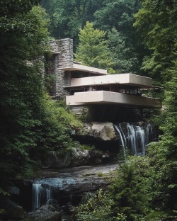 just-good-design:Waterfall house by Frank Lloyd Wright. No words