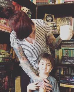bookdrunkinlove:  Liam and I taking a shelfie! 