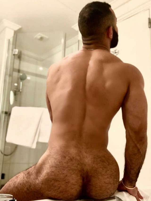 thehairyass: