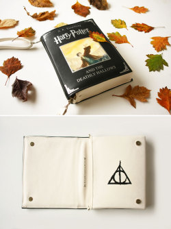 culturenlifestyle:  Book Bags That Let You Carry Your Favorite