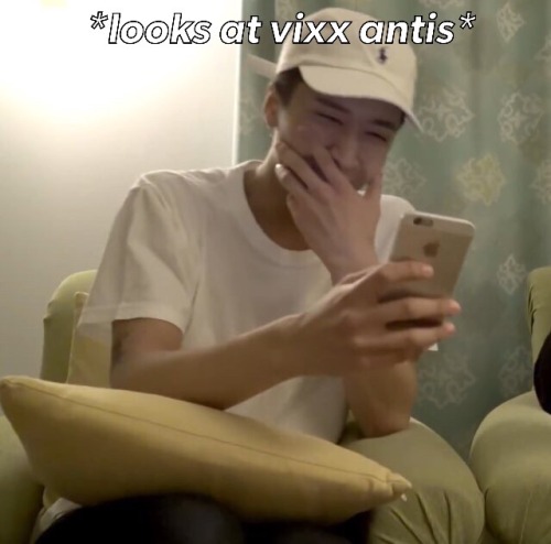 vixx-memes:  I made more of these things idk why