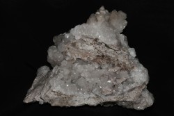 arockmaniac:  Cave Calcite/Aragonite - Under natural and short