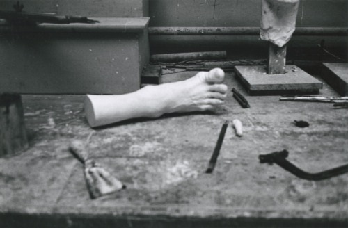 inneroptics:    Musée Grévin, Paris, 1977-1978 -  HERVÉ GUIBERT