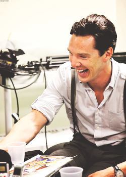 cumberbatchlet:  Adorable, and I LOVE the braces! 