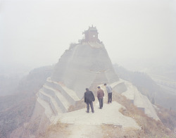 slugsteak:  “Between the Mountains and Water” by Zhang Kechun