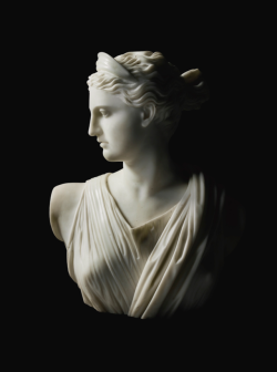 marmarinos:  Neoclassical copy of the Diana of Versailles, dated