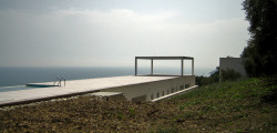 subtilitas:  Lucio Rosato - The house overlooking the sea, Riparo