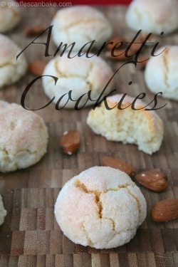 lsthatpaulrudd:  Amaretti CookiesGet the recipe here Pin it