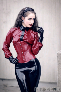 Latex dolly love