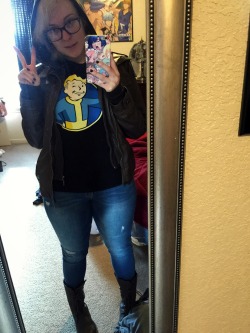 chelbunny:  Super shitty mirror pic showing how I dress IRL.