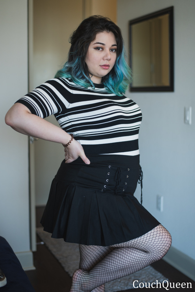 couchqueenie:Feeling dangerous in this outfit. Maybe.. maybe
