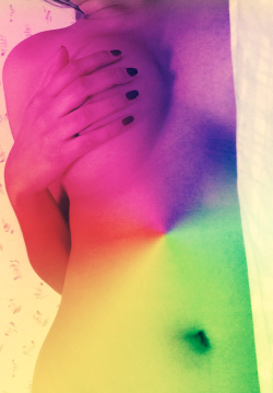 ms-medusa:  Photo-editing magic. I’m a goddamn rainbow.