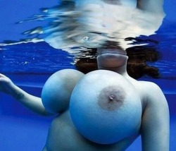 bigbreastsheory:  Happy Wet Tits Wednesday!   Like, follow and