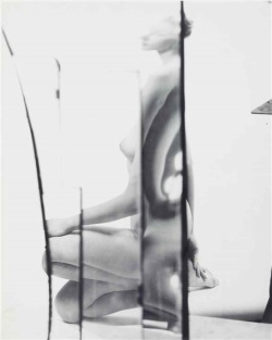 afrouif:  Erwin Blumenfeld