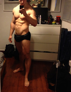 wildbait:  So[m]eone commented I had shoulders like Captain America.
